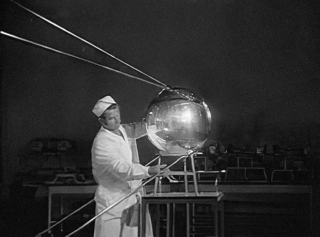 Primer satélite en 1957